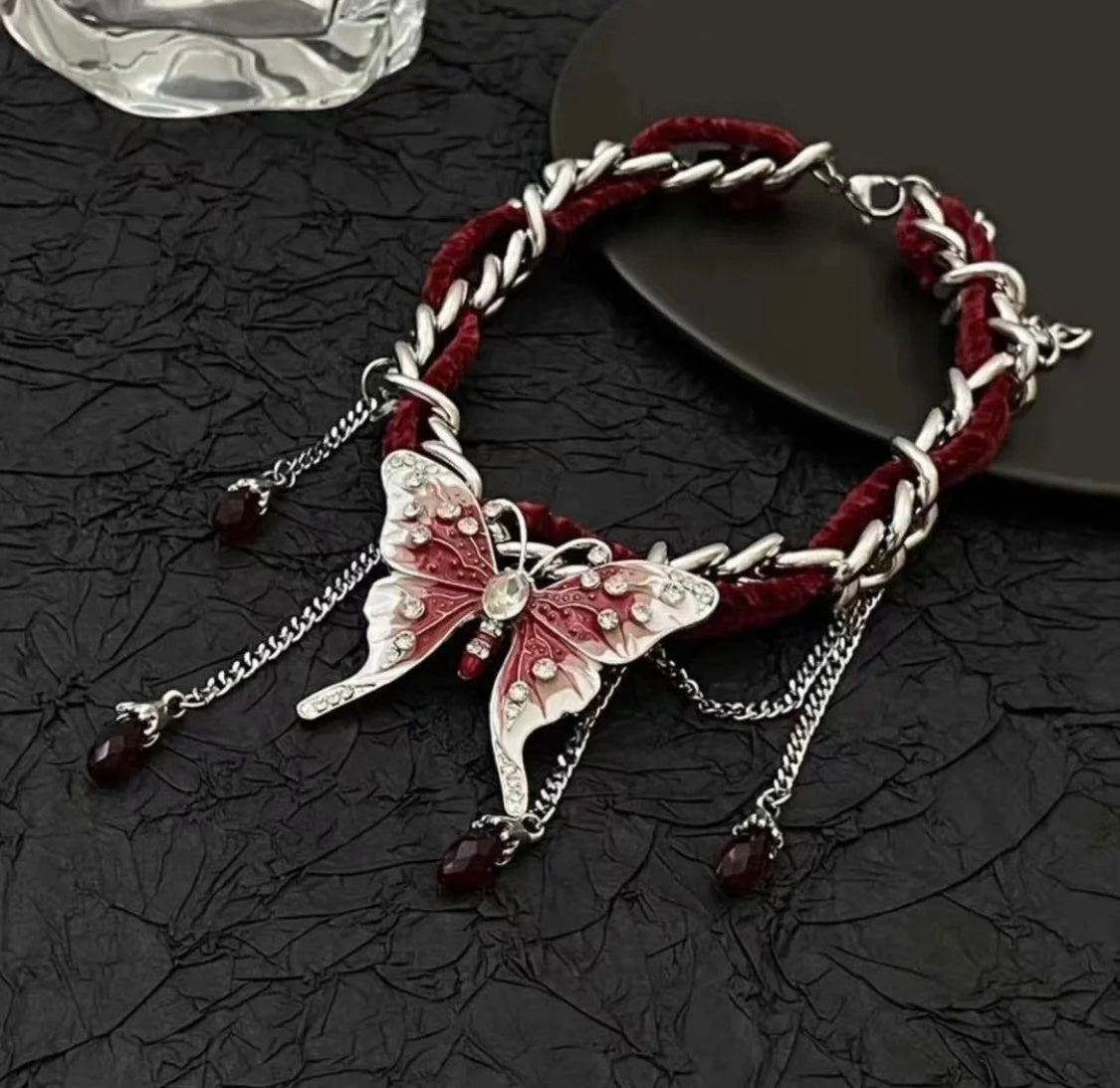 Flying Red - Choker Necklace