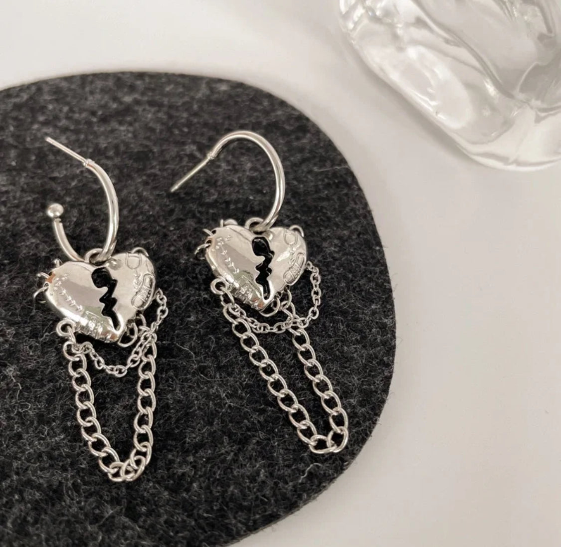 Heart Break - Earrings