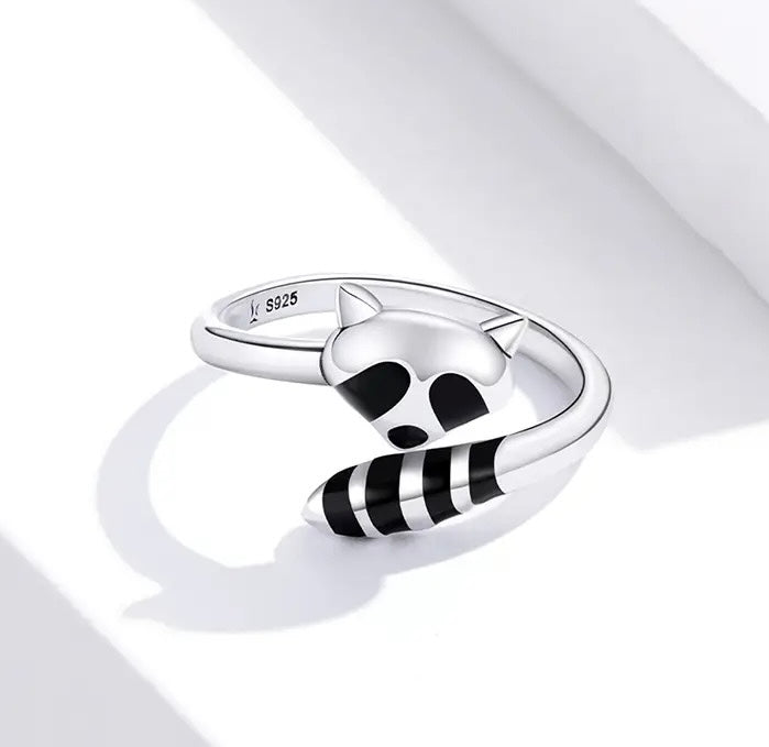 Raccoon- Finger Ring