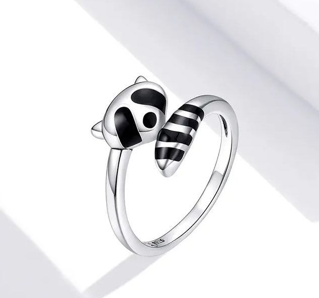 Raccoon- Finger Ring