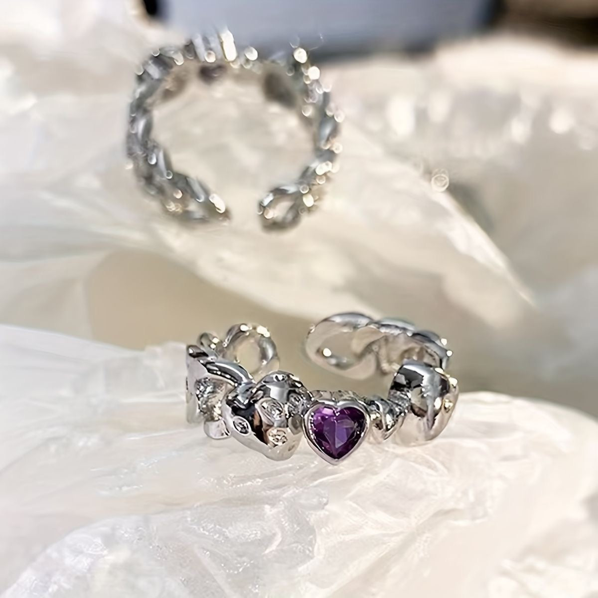 She Shines - Ring