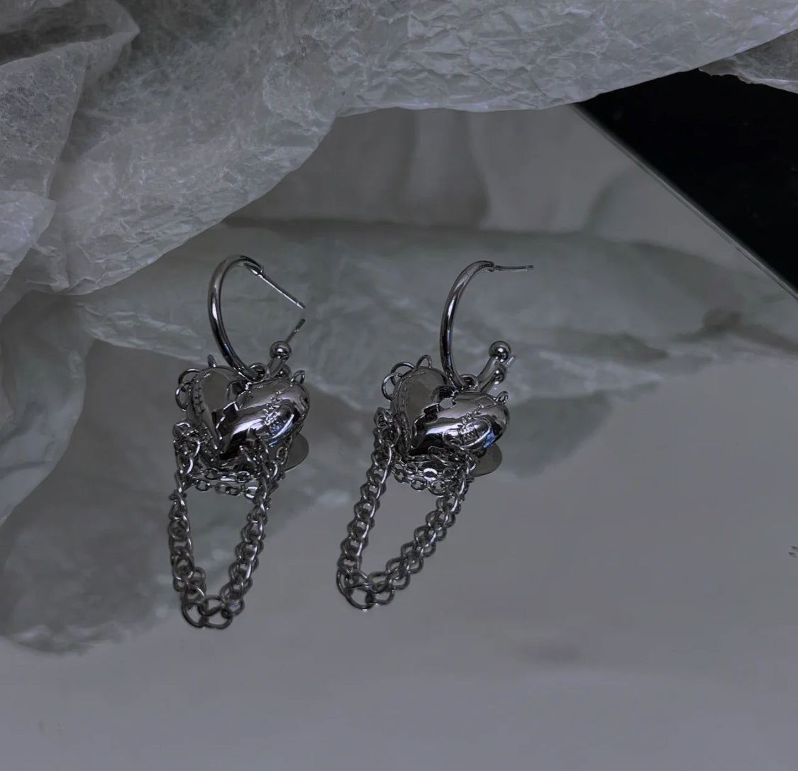 Heart Break - Earrings