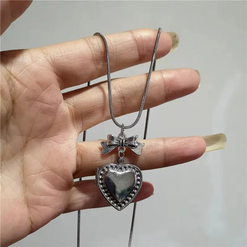 Nostalgia Keeper Heart Locket