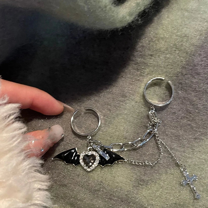 Black Bat -Cross Chain Ring