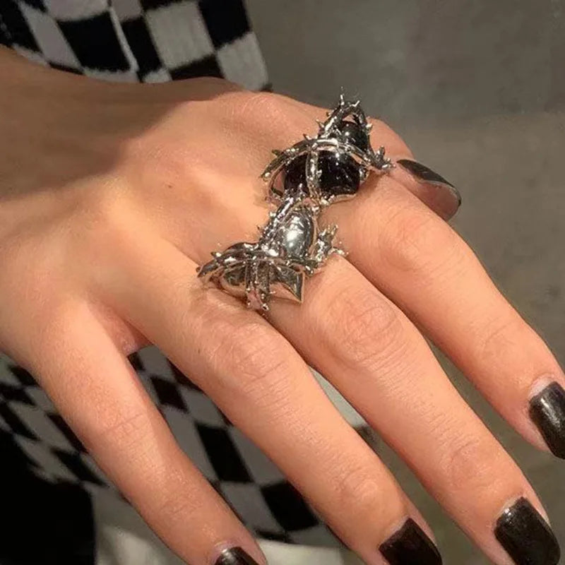 Heartbreak - Vintage Ring