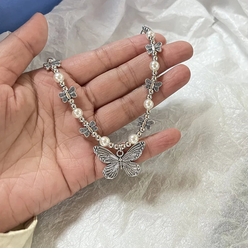 Flying In - Necklace