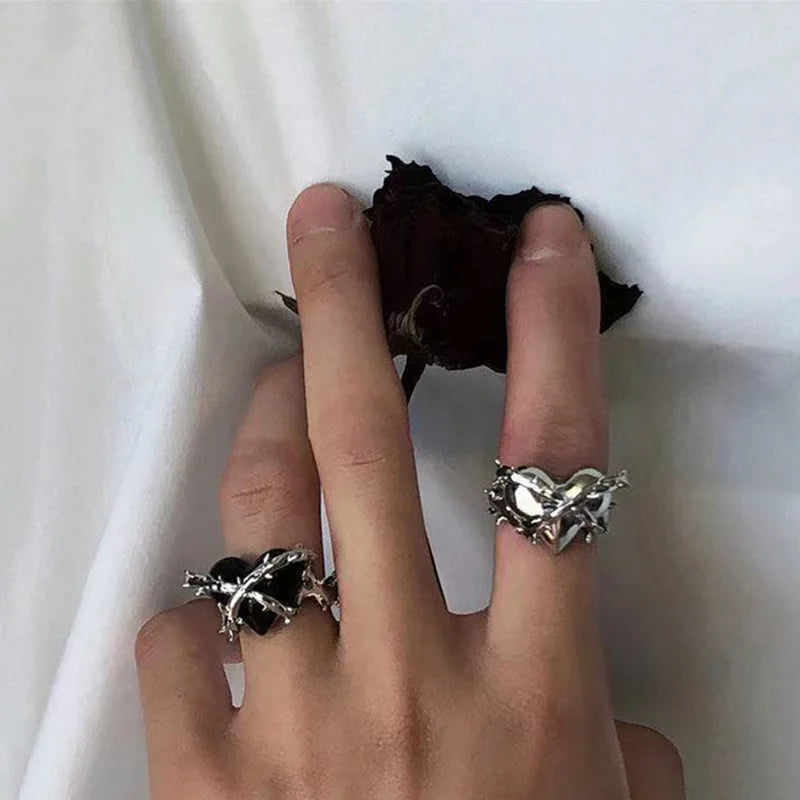Heartbreak - Vintage Ring