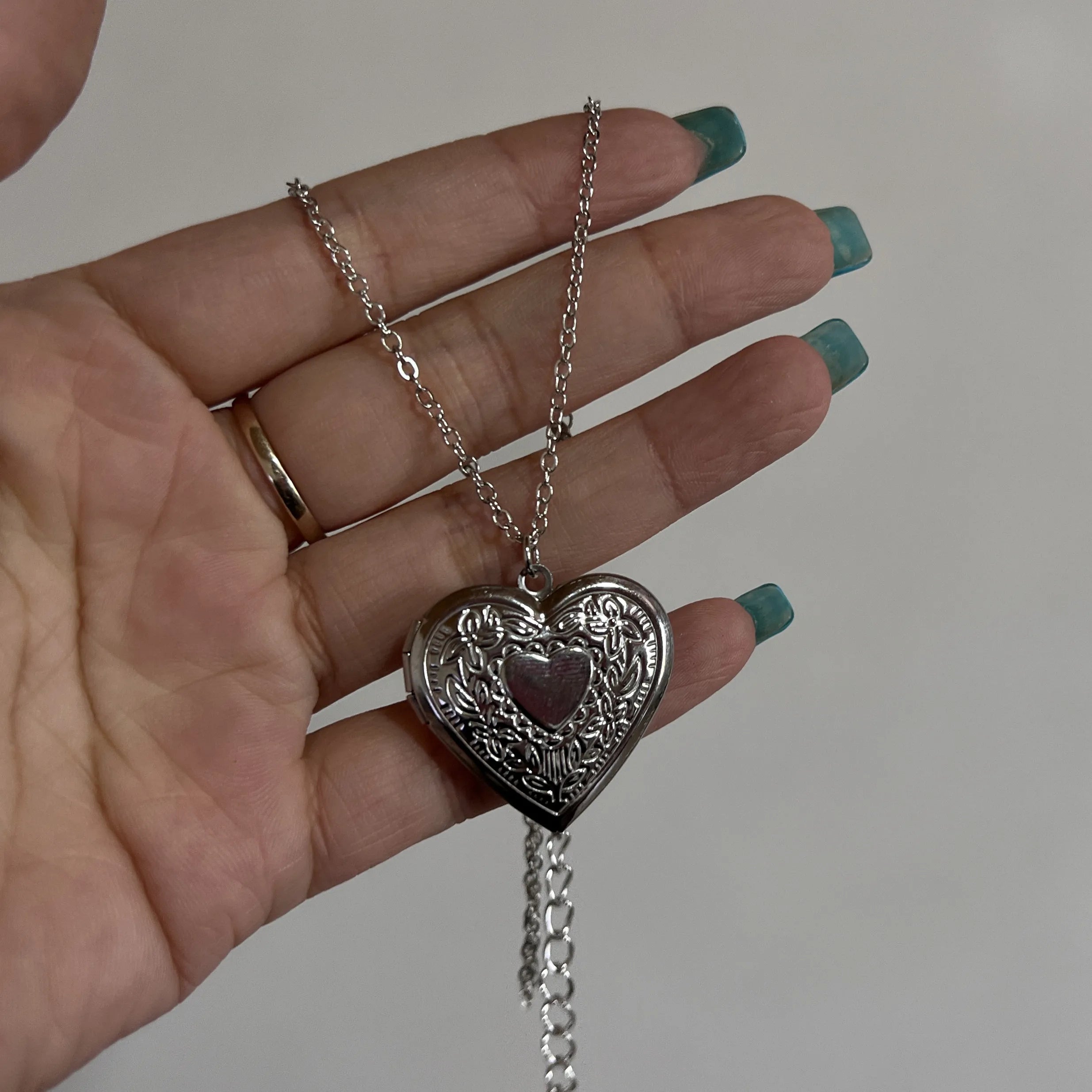 Heart Locket - Photo Pendant Necklace