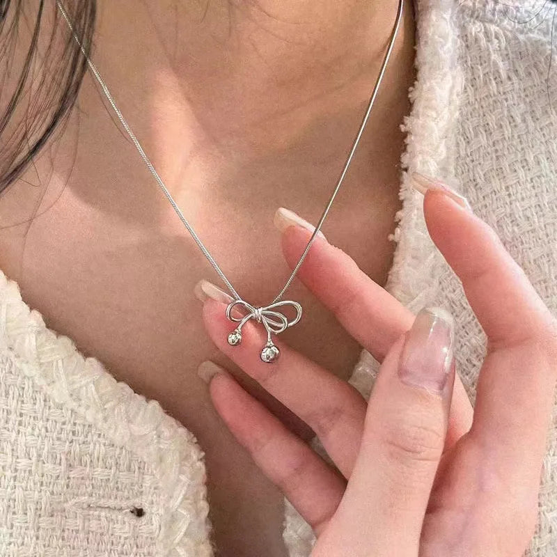 Pretty Girl - Necklace